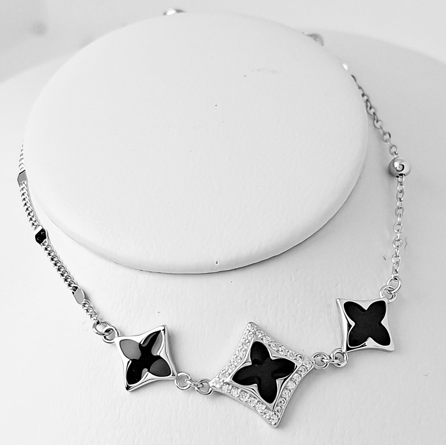 Pulsera Zirconia LV