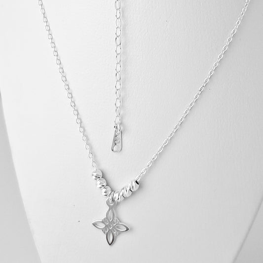 Collar Nudo de Bruja