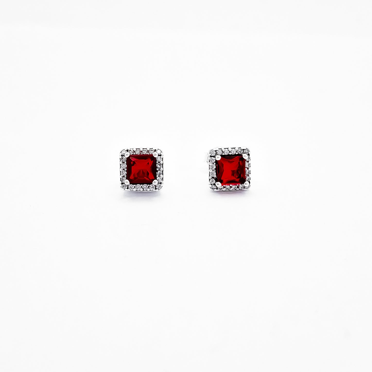 Arete Cuadro Rojo