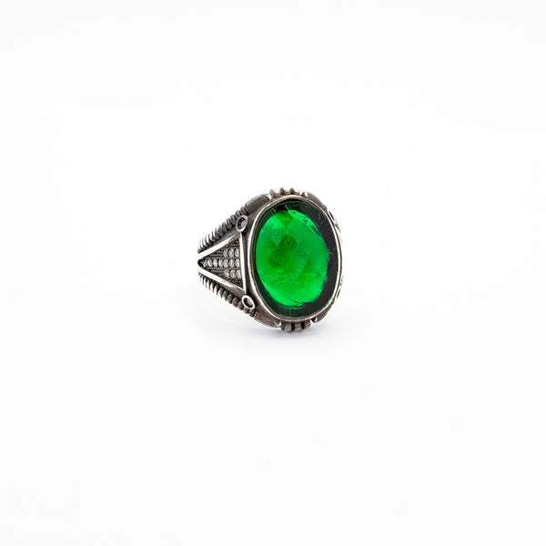 Anillo Verde Facetado