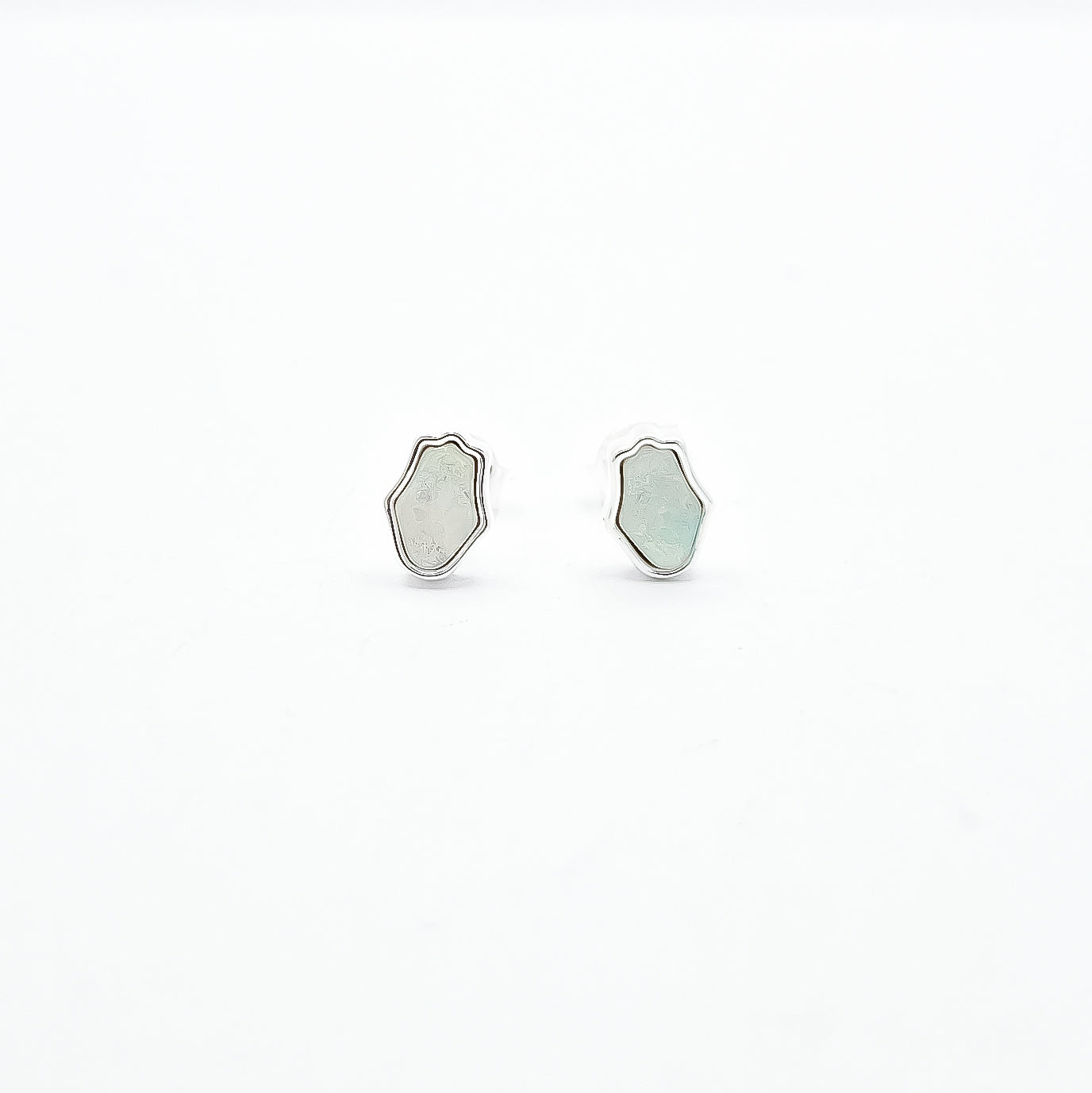 Arete Mano Blanca Opalo