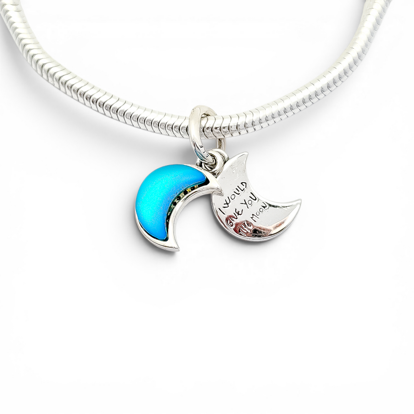 Charm 2 Lunas