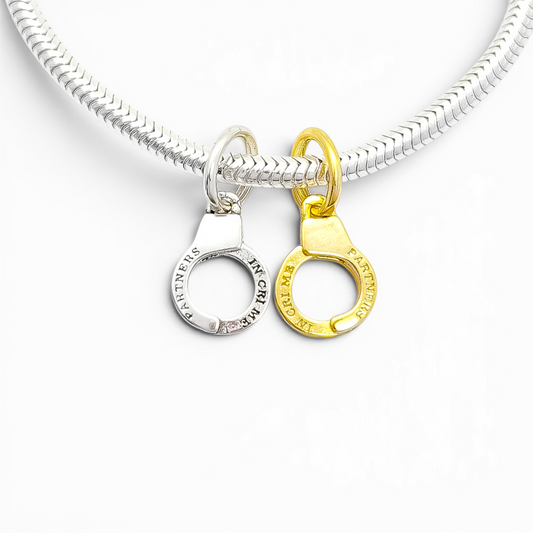 Charm Esposas