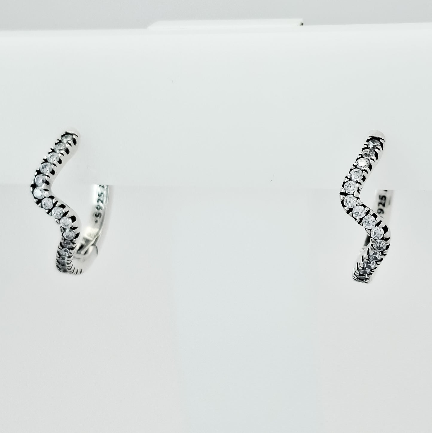 Hugguie Zirconia