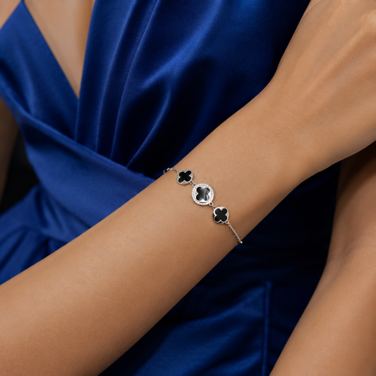 Pulsera Grande 3 Treboles Negra Plata Ley 925