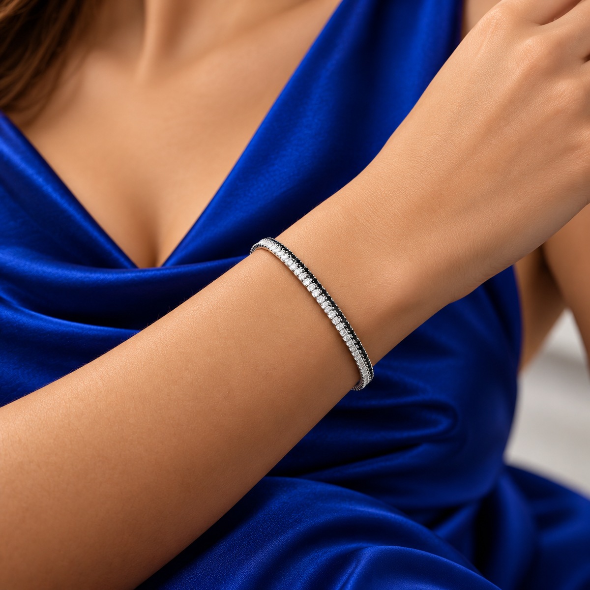 Pulsera Zirconia Negra Blanca Plata Ley 925
