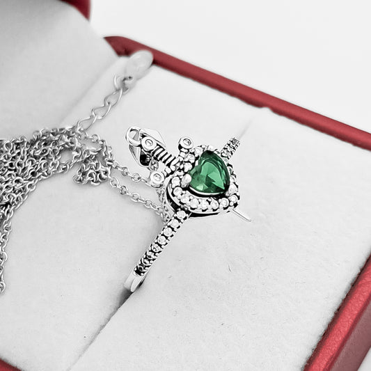 Anillo Corazon Espada Cadena Verde