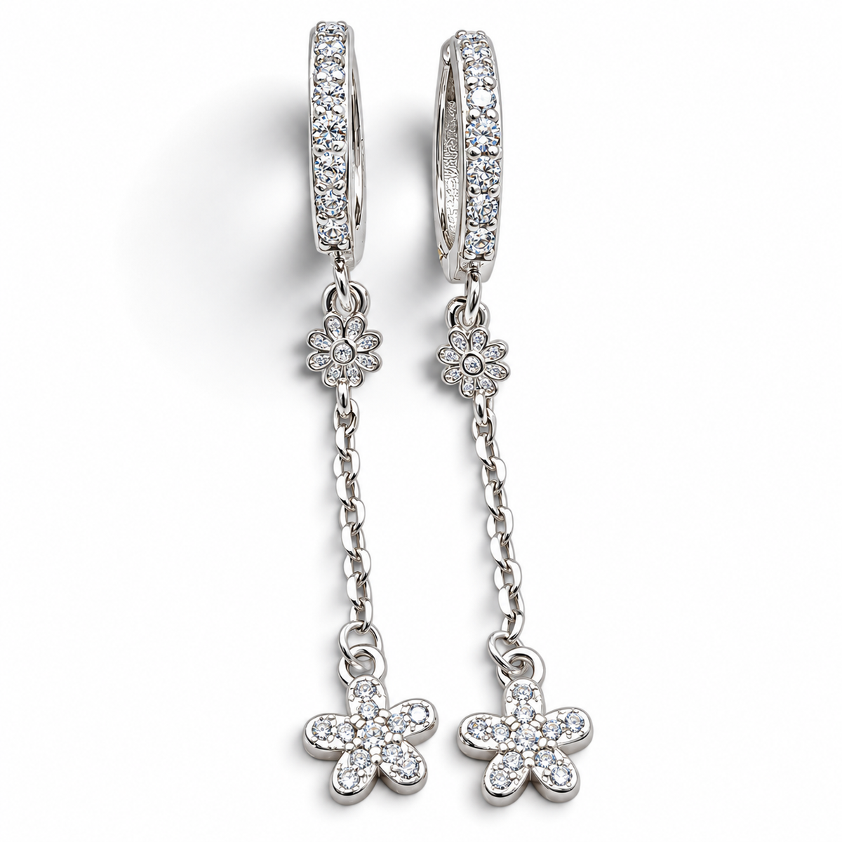 Hugguie Flor Cadenita Plata Ley 925