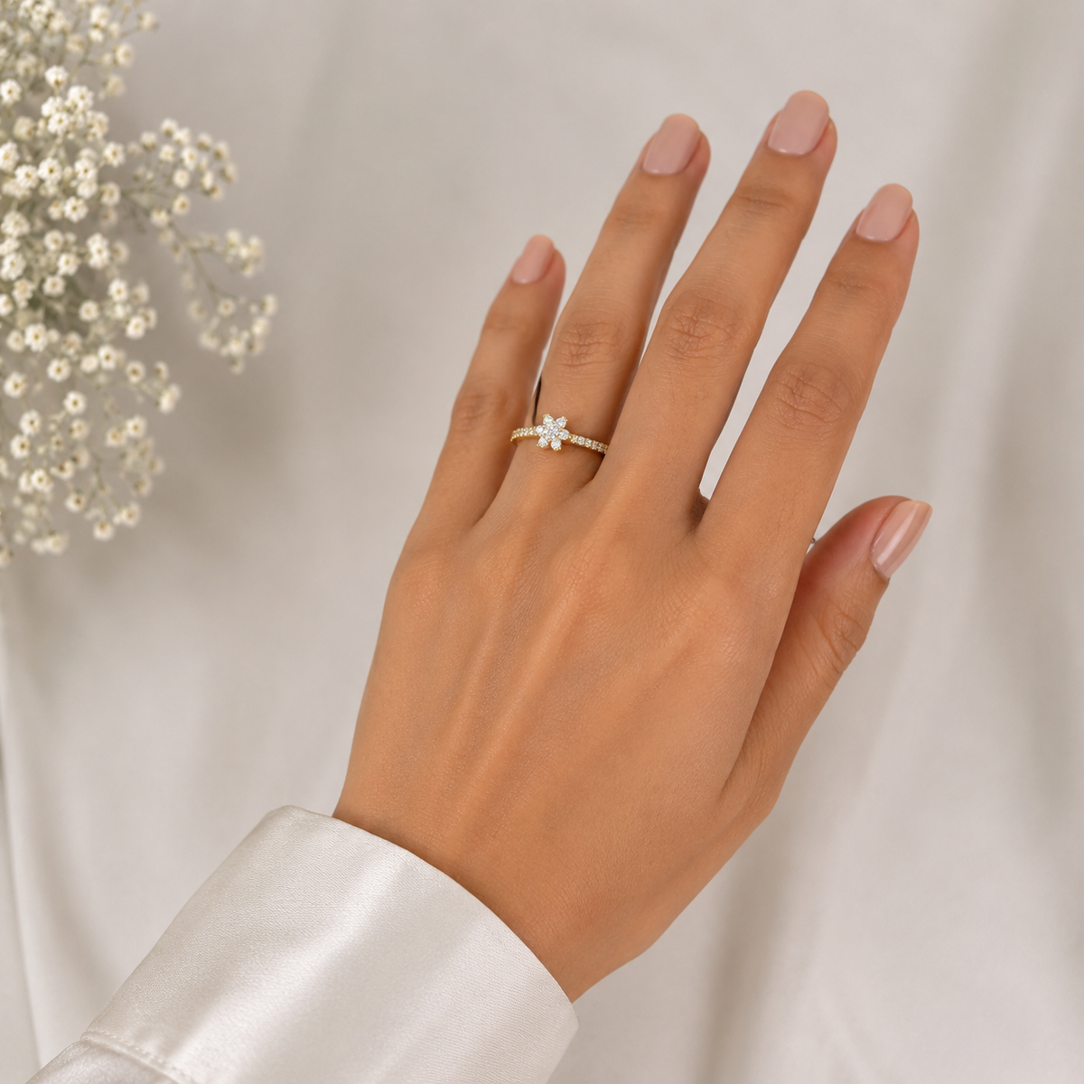 Anillo Dorado Flor Zirconia Plata Ley 925