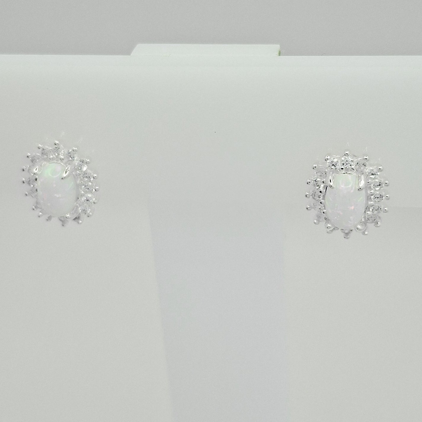 Arete Opalo Blanco