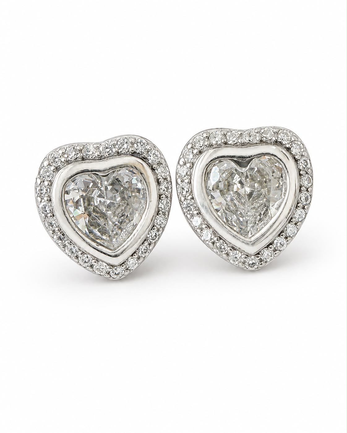 Aretes Inspirados Corazon Zirconia Estilo Pan en Plata Ley .925