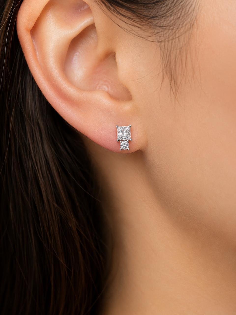 Aretes Inspirados Zirconia Cuadro Estilo Pan en Plata Ley .925