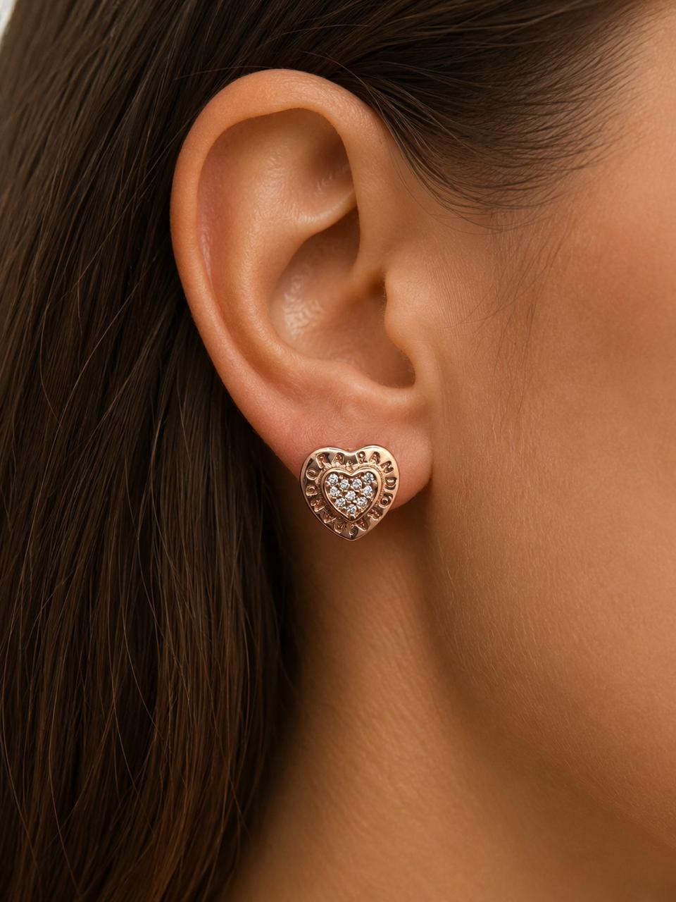 Aretes Pan de Joyería Inspirada Corazon Rosa en Plata Ley .925 con Baño Rosa