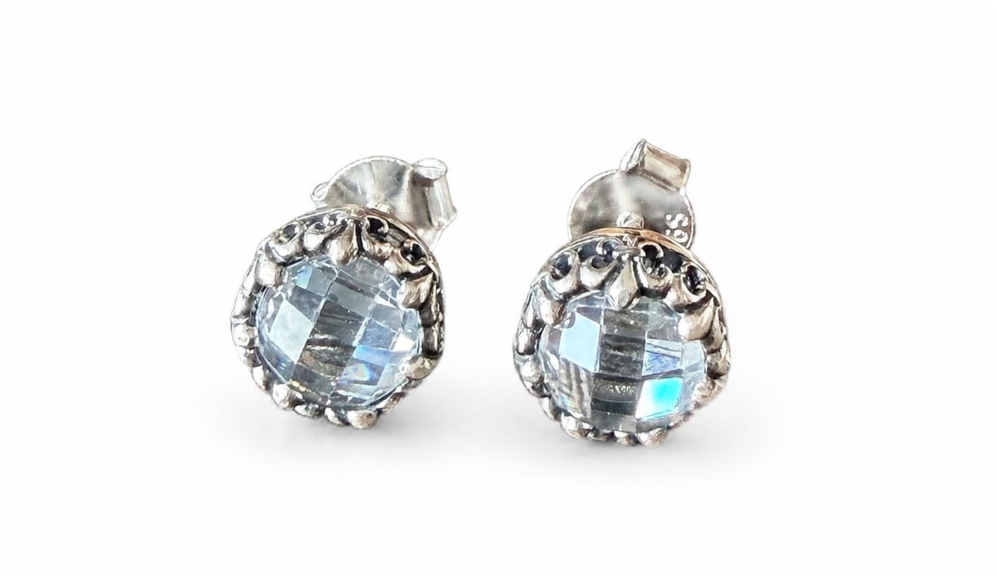 Aretes Inspirados  Circulo Flor de Lis Estilo Pan en Plata Ley .925