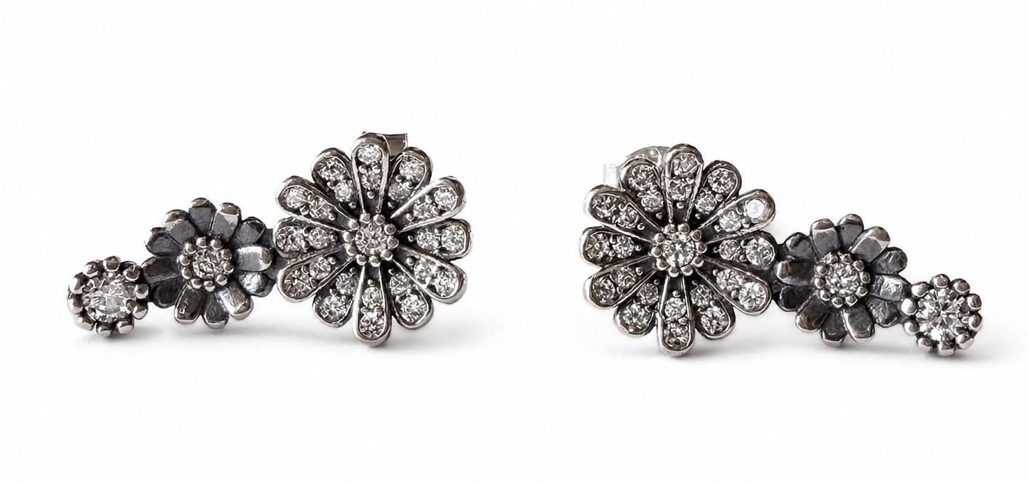 Aretes Inspirados Florecitas Estilo Pan en Plata Ley .925