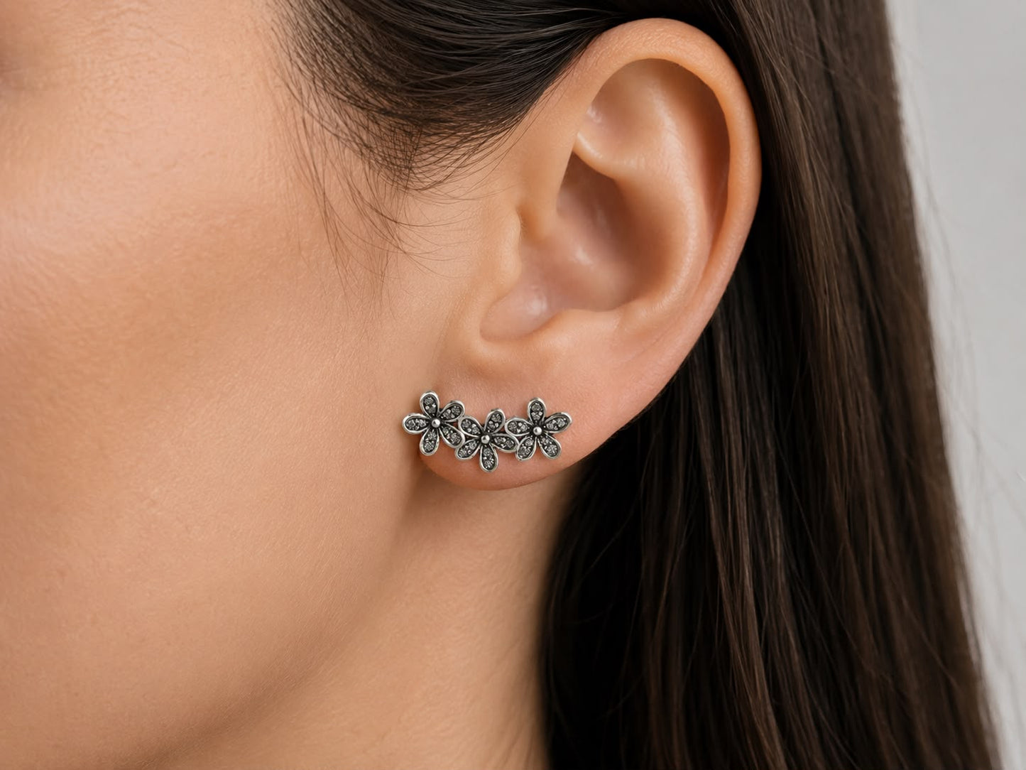 Aretes Inspirados Estilo Pan en Plata Ley .925